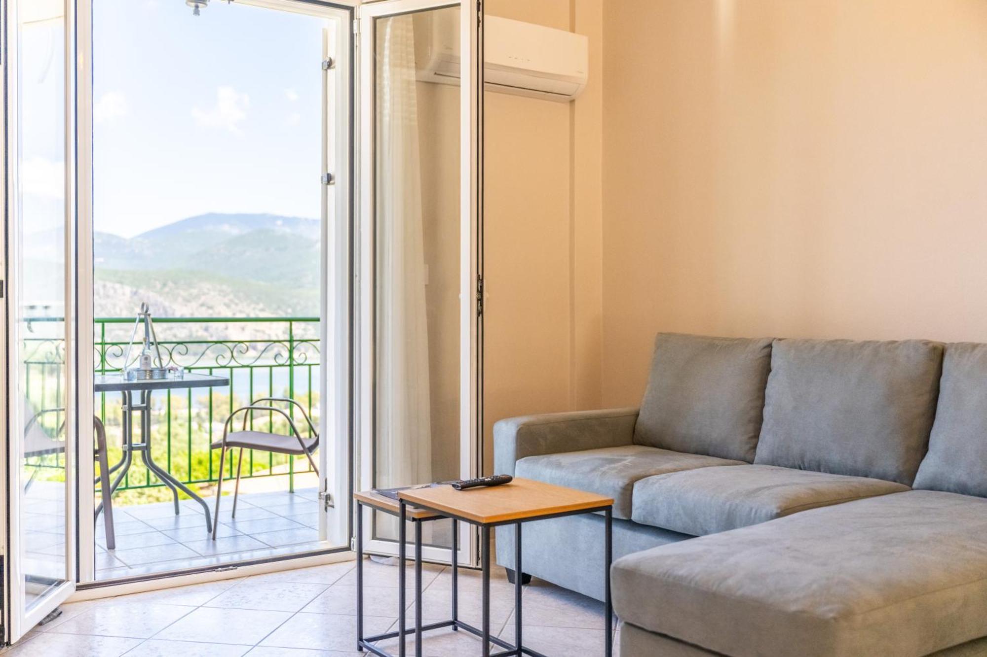 Apaggio Di Argostoli Apartments - Private Parking & Sea View Eksteriør bilde